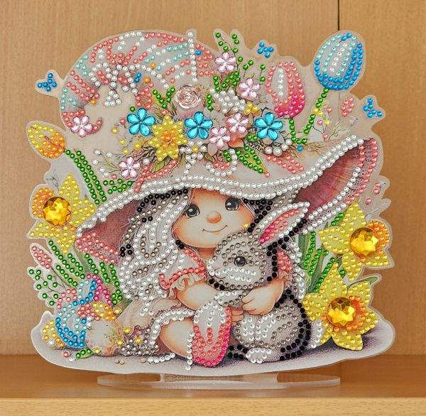 Deko Diamond Painting handmade Ornament aus Acryl, Motiv Mädchen mit Hase (fertig)
